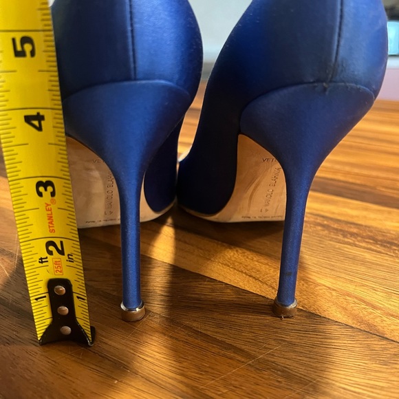 Manolo Blahnik ankle ribbon heels. Size 41 - Picture 5 of 6